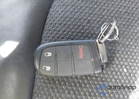 2019 Jeep Compass Trailhawk 4X4 из США, поврежденный, VIN 3C4NJDDB3KT747894